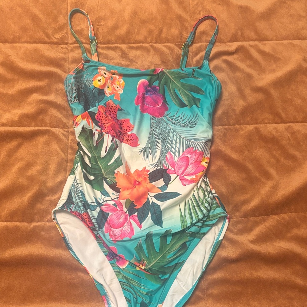 La Blanca Tropical Floral One-Piece Swimsuit 6
